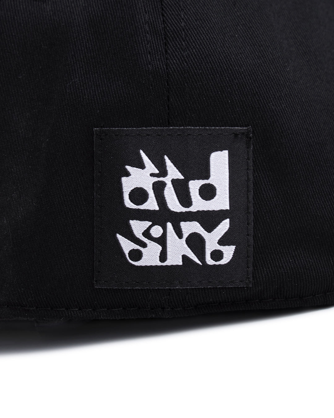 Hand Hat • Black